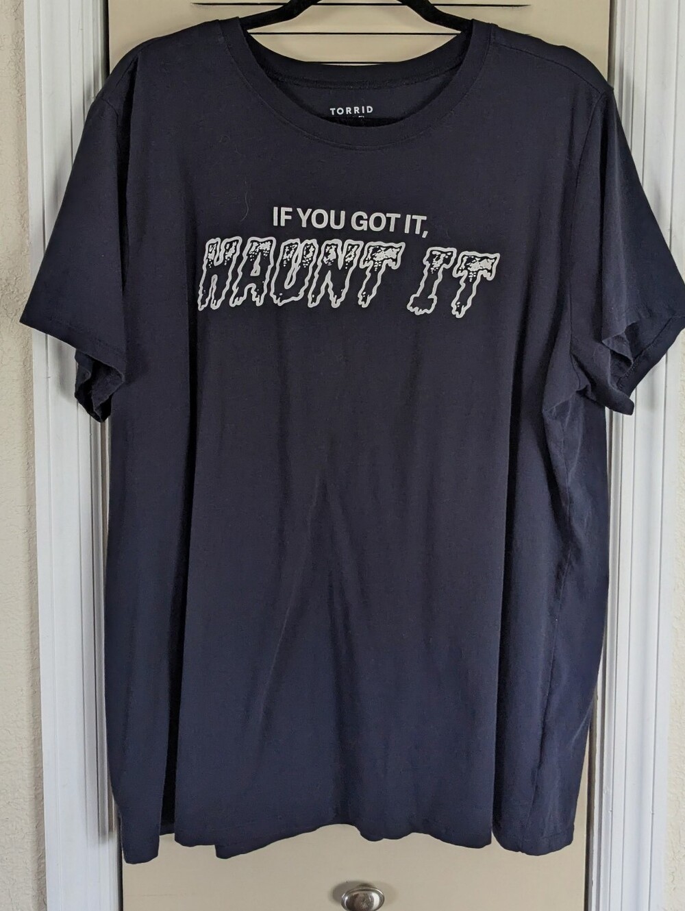 Torrid Halloween Women's 2 "If You Got It Haunt It" T-Shirt Black Short Sleeves